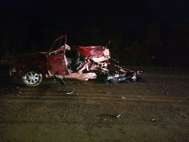 Acidente ocorreu na madrugada deste domingo na BR-470, em SC (Foto: Atual FM)