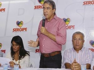Marcelo Déda anuncia medida de enfrentamento à seca (Foto: Marcos Rodrigues/ASN)