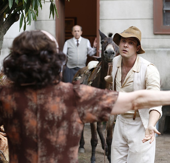 Candinho e Pirulito são expulsos da pensão e voltam para as ruas