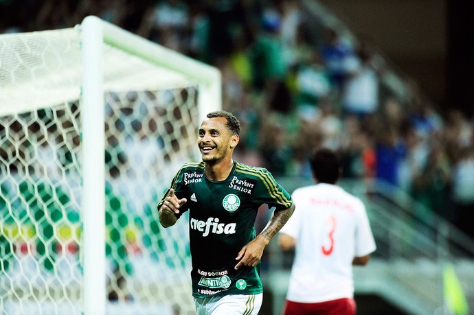 'Reservas'valorizam elenco e Alan Patrick projeta dupla com Valdivia