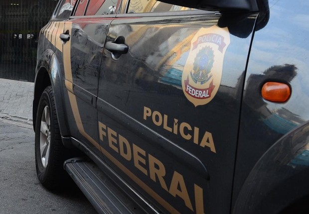 Polícia Federal cumpre mandados na sede do PT (Foto: Rovena Rosa/Agência Brasil)
