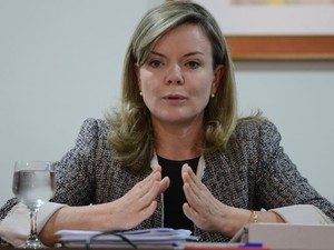 Ministra Gleisi Hoffman durante café da manhã com jornalistas (Foto: Antonio Cruz / Agência Brasil)