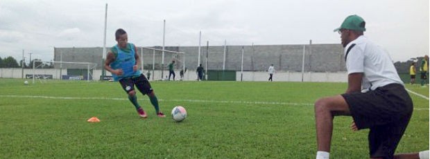 Rafinha retoma os treinamentos no Coritiba (Foto: Divulgação / Site oficial do Coritiba)