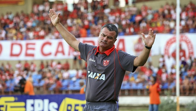 Mazola Júnior, técnico do CRB (Foto: Ailton Cruz/Gazeta de Alagoas)