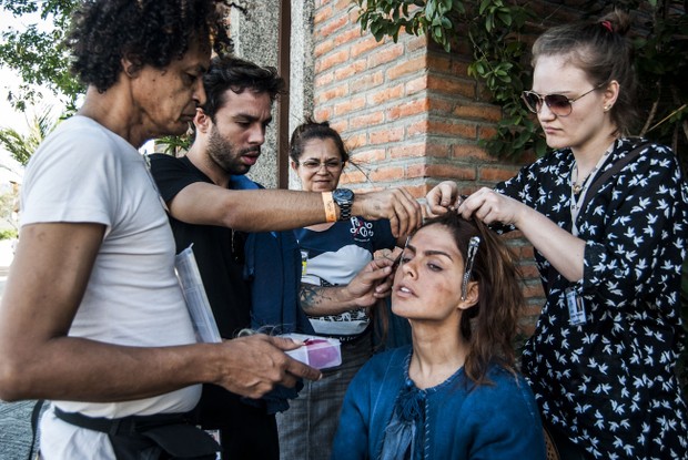 Paloma Bernardi incorpora Maria no drama da Paixão de Cristo de Pernambuco (Foto: Marcelo LoureiroPhotoNews)