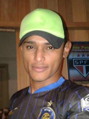 Carlos Henrique da Silva, de 22 anos, foi morto a tiros em bairro de Rio Branco (Foto: Arquivo da família)