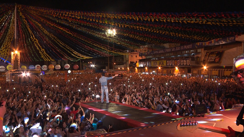 Padre Fábio de Melo vai fazer show religioso no dia 20 de junho, no Parque do Povo, durante São João (Foto: Reprodução/TV Paraíba/Arquivo)