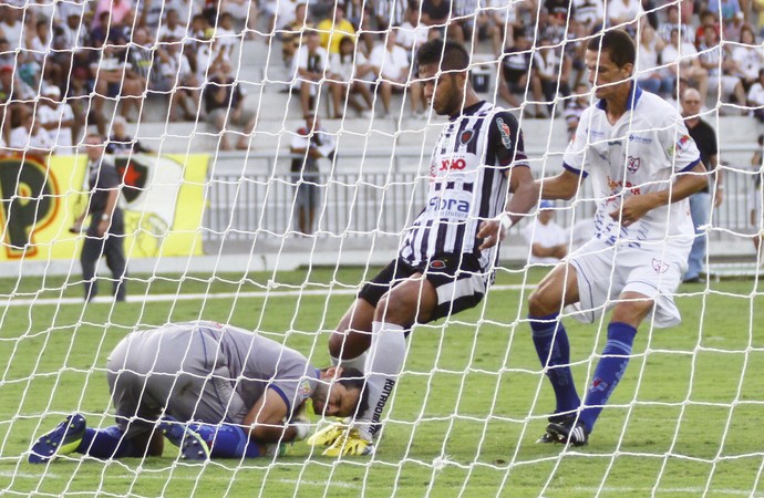 Botafogo-PB x Águia, pela Série C (Foto: Kleide Teixeira/Jornal da Paraíba)