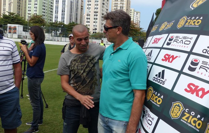 Emerson Sheik e Renato Gaúcho Copa Zico Gávea 2015 (Foto: Fred Gomes/ Globoesporte.com)