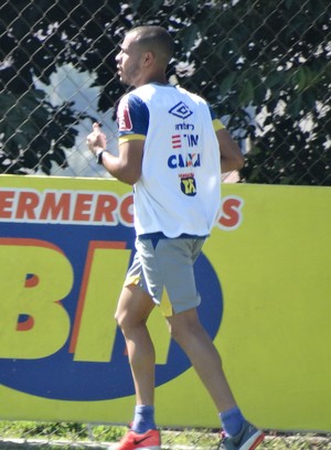 Mayke também foi outra novidade no treino do Cruzeiro (Foto: Maurício Paulucci) Mayke também foi outra novidade no treino do Cruzeiro (Foto: Maurício Paulucci)