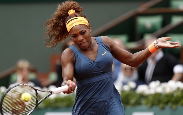 Serena Williams primeira rodada Roland Garros (Foto: AP)