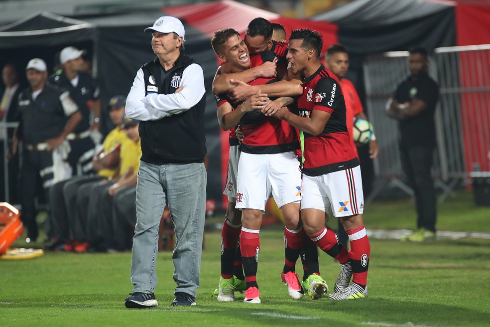 Cuéllar foi elogiado por Zé Ricardo (Foto: Gilvan de Souza/Flamengo)