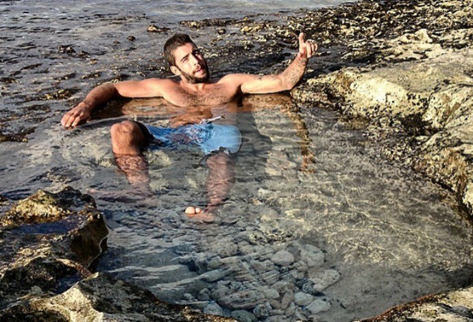 Pedro Scooby na praia - férias (Foto: Reprodução/Instagram)