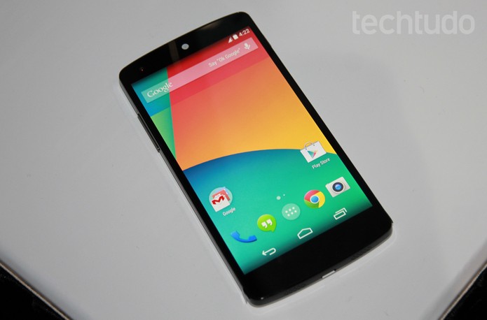 Nexus 5, o smartphone do Google com Android puro (Foto: Isadora Díaz/TechTudo)
