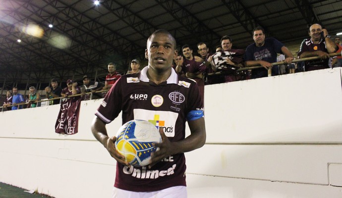 No interior de SP, Alan Mineiro diz que Corinthians deve cedê-lo à Ferroviária