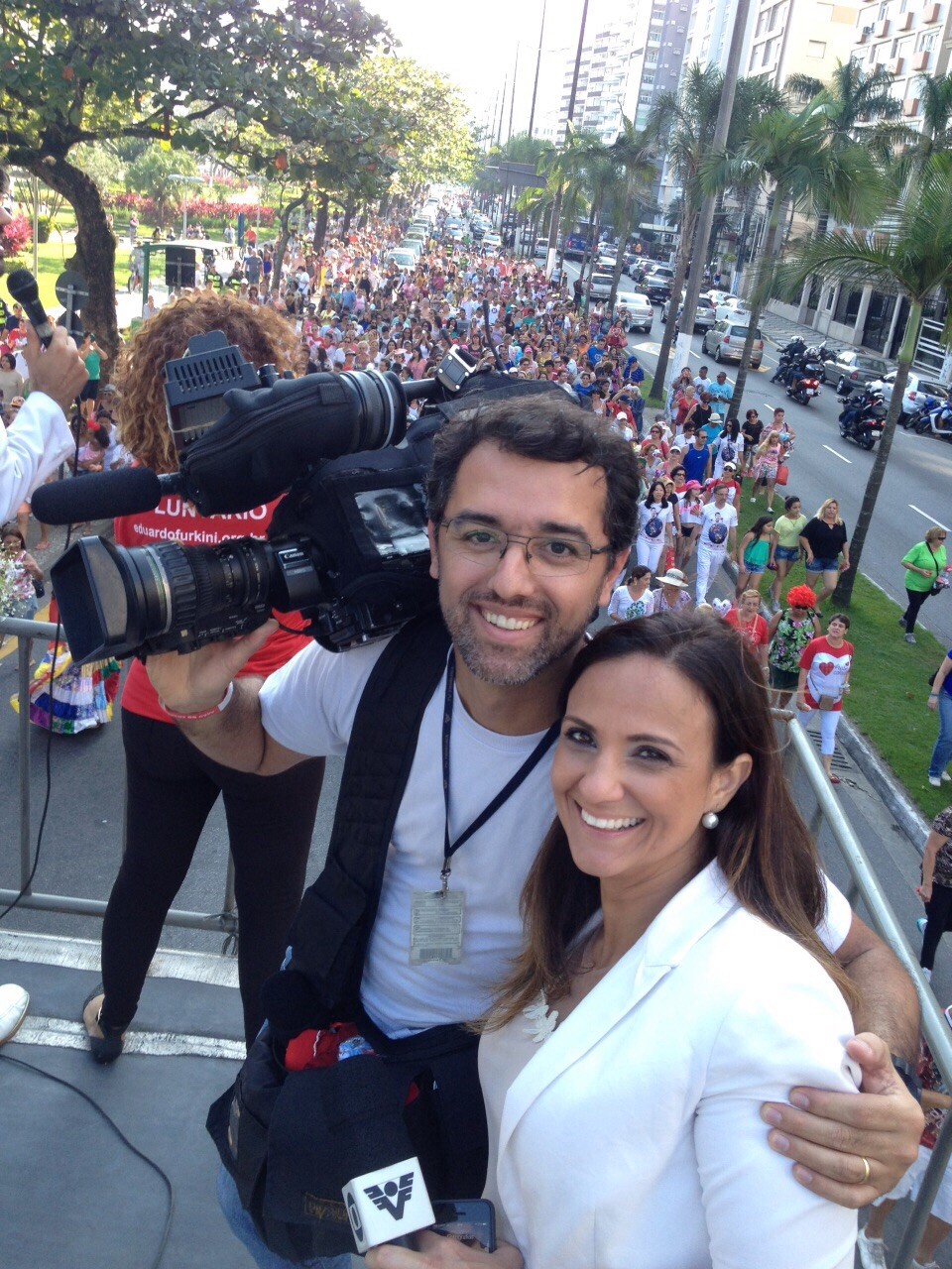 Adriana Cutino e o cinegrafista Luis Paes na Ação do Coração (Foto: Arquivo Pessoal)