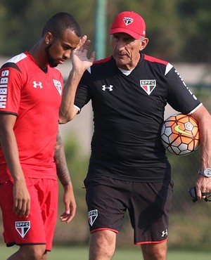 wesley bauza são paulo treino (Foto: Rubens Chiri/saopaulofc.net)