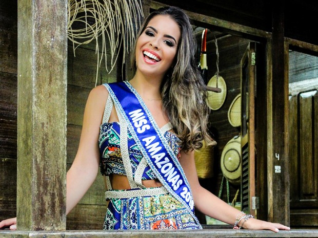 Ao G1, Carol contou como se prepara para o Miss Brasil (Foto: Jamile Alves/G1 AM)