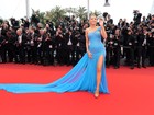 Blake Lively exibe barriguinha de grávida no Festival de Cannes