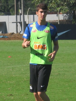 gustavo henrique santos treino (Foto: Marcelo Hazan / Globoesporte.com)