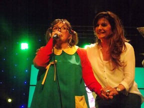 María Antonieta de las Nieves e Cecília Lemes (Foto: Reprodução/Facebook)