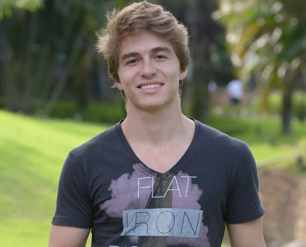 VICENTE TUCHINSKI - 19 anos (Foto: Raphael Dias/TV Globo)