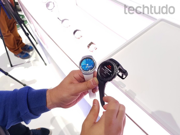 Samsung Gear S2 e Samsung Gear S3 (Foto: Thássius Veloso/TechTudo)