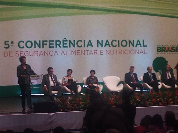 A presidente Dilma Rousseff durante abertura da durante a abertura da 5ª Conferência Nacional de Segurança Alimentar e Nutricional, em Brasília (Foto: Isabella Formiga/G1)