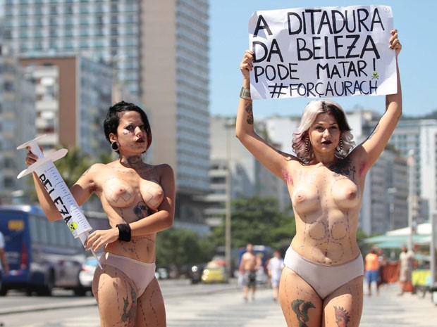 Intervenções cirúrgicas de caráter estética foram criticadas pelas ativistas (Foto: Ale Silva / Futura Press / Estadão Conteúdo)