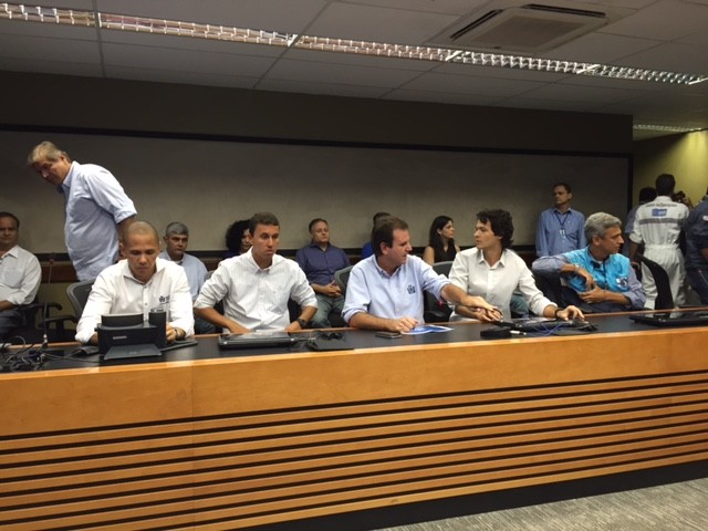 Prefeito Eduardo Paes dá coletiva sobre preparativos para enfrentar temporal (Foto: Mariucha Machado/G1)