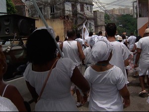 Caminhada contra a intolerância religiosa em Salvador, na Bahia (Foto: Imagem/TV Bahia)