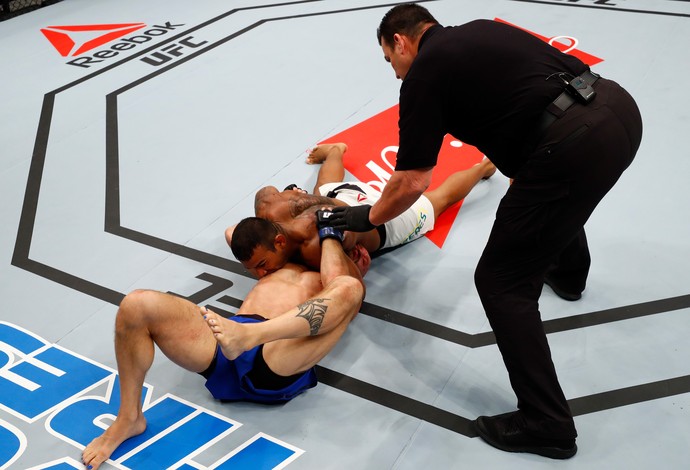 Michel Trator Josh Burkman UFC Fortaleza (Foto: Getty Images)