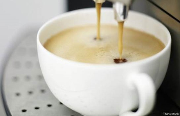 Café é a segunda bebida mais consumida por brasileiros, atrás apenas da água (Foto: Thinkstock/BBC)