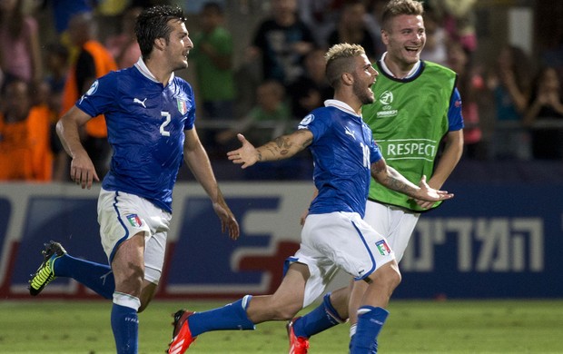 Insigne gol Itália x Inglaterra sub-21 (Foto: AFP)