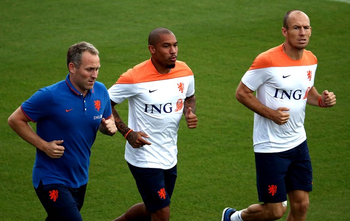 Robben De Jong Holanda treino (Foto: Diego Ribeiro)