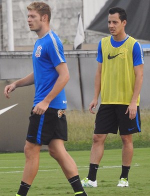 Rodriguinho treina, e Corinthians tem nova opção para jogo com o Cobresal