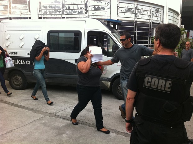 Operação policial prendeu suspeitos de integrar quadrilha acusada de receber propinas em troca de vistorias e emissão de documentos irregulares no Detran (Foto: Bernardo Tabak)