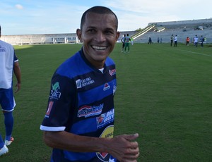 Cleitinho, Atletico de Cajazeiras, meio campista (Foto: Amauri Aquino / GloboEsporte.com/pb)