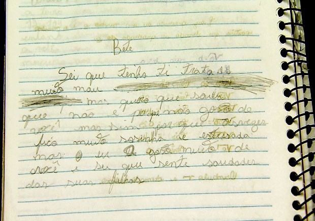 Jovem escreveu bilhete pedindo desculpas para a amante da mãe (Foto: Reprodução/TV Tribuna)