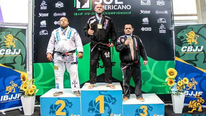 Rondoniense Alemão conquista ouro no Sul Americano de Jiu-Jítsu categoria Master Pesadíssimo Absoluto (Foto: Alemão/ arquivo pessoal ) Rondoniense Alemão conquista ouro no Sul Americano de Jiu-Jítsu categoria Master Pesadíssimo Absoluto (Foto: Alemão/ arquivo pessoal )