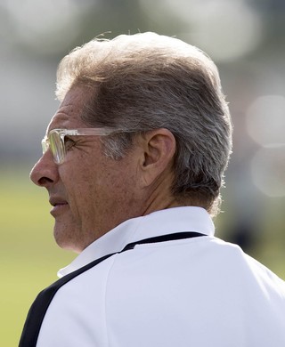 Presidente do Timão sofre pressão para demitir Oswaldo de Oliveira