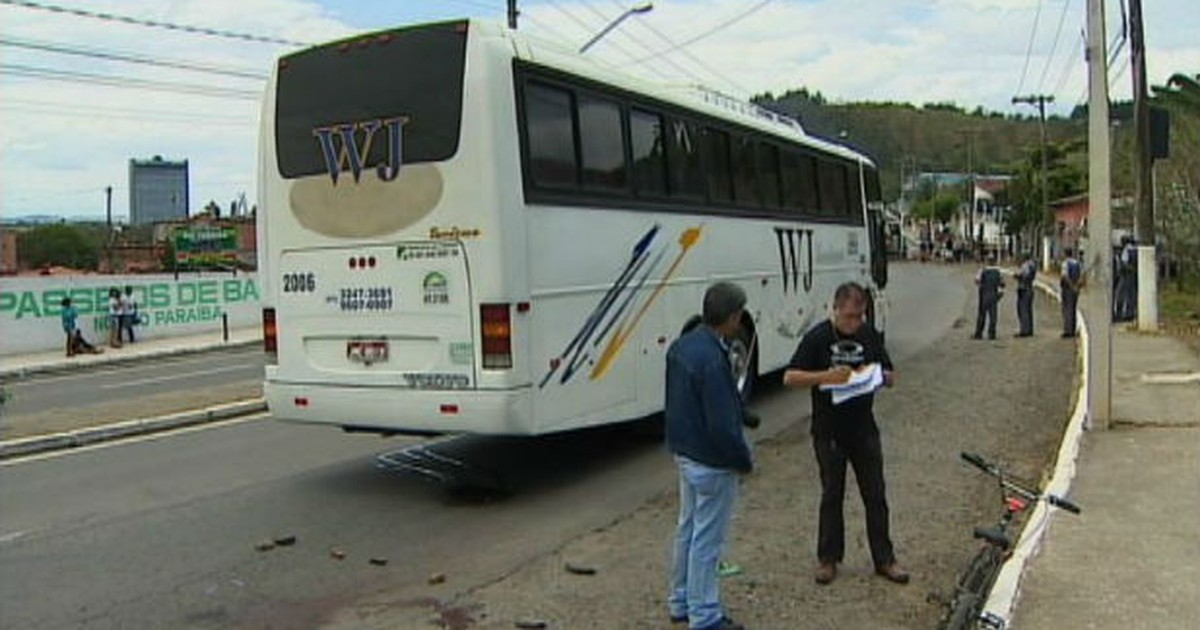 G1 Criança Morre Atropelada Por ônibus Turístico Em Aparecida Notícias Em Vale Do Paraíba E