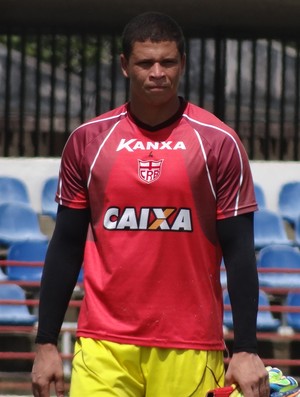 Juliano, goleiro do CRB (Foto: Leonardo Freire/GloboEsporte.com)