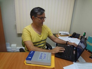 Professor Márcio Nascimento faz críticas aos colegas de profissão na UFPA. (Foto: Luana Laboissiere/G1)