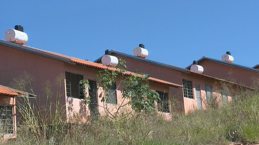 150 aquecedores solares foram furtados em Ourinhos (Foto: Reprodução/TV TEM)