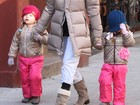 Estilosas: Sarah Jessica Parker e filhas passeiam por Nova York