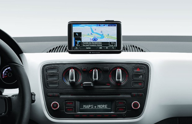 Conheça o maps & more, sistema multimídia do novo VW up