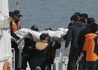 Número de mortos em naufrágio na Coreia vai a 64 (Lee Jin-man/AP)