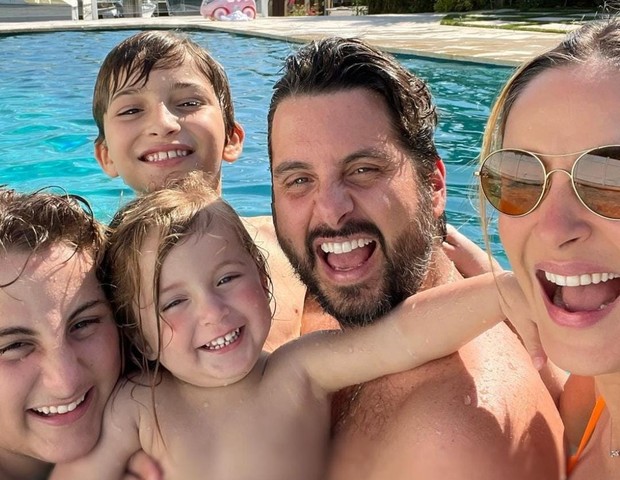 Claudia Leitte com marido e filhos (Foto: Instagram)