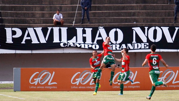 Gilberto gol Portuguesa contra Corinthians (Foto: Moisés Palácios / Futura Press)